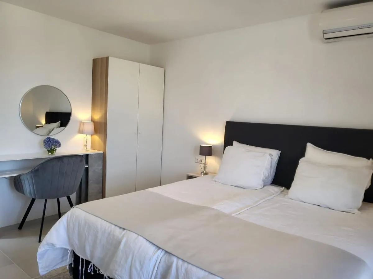 Modern Apartment Tara With Parking Malinska Croatia